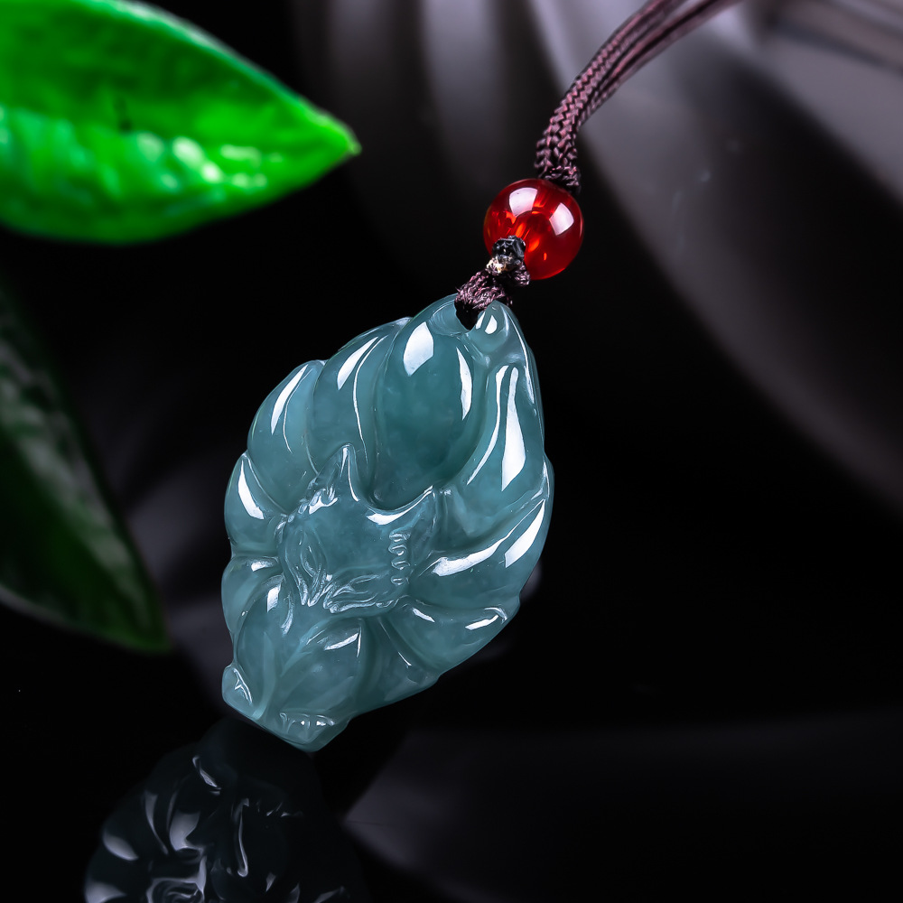 Women'S Accessories - Doğal Birmanya Jadeite Tilki Kolye Kolye