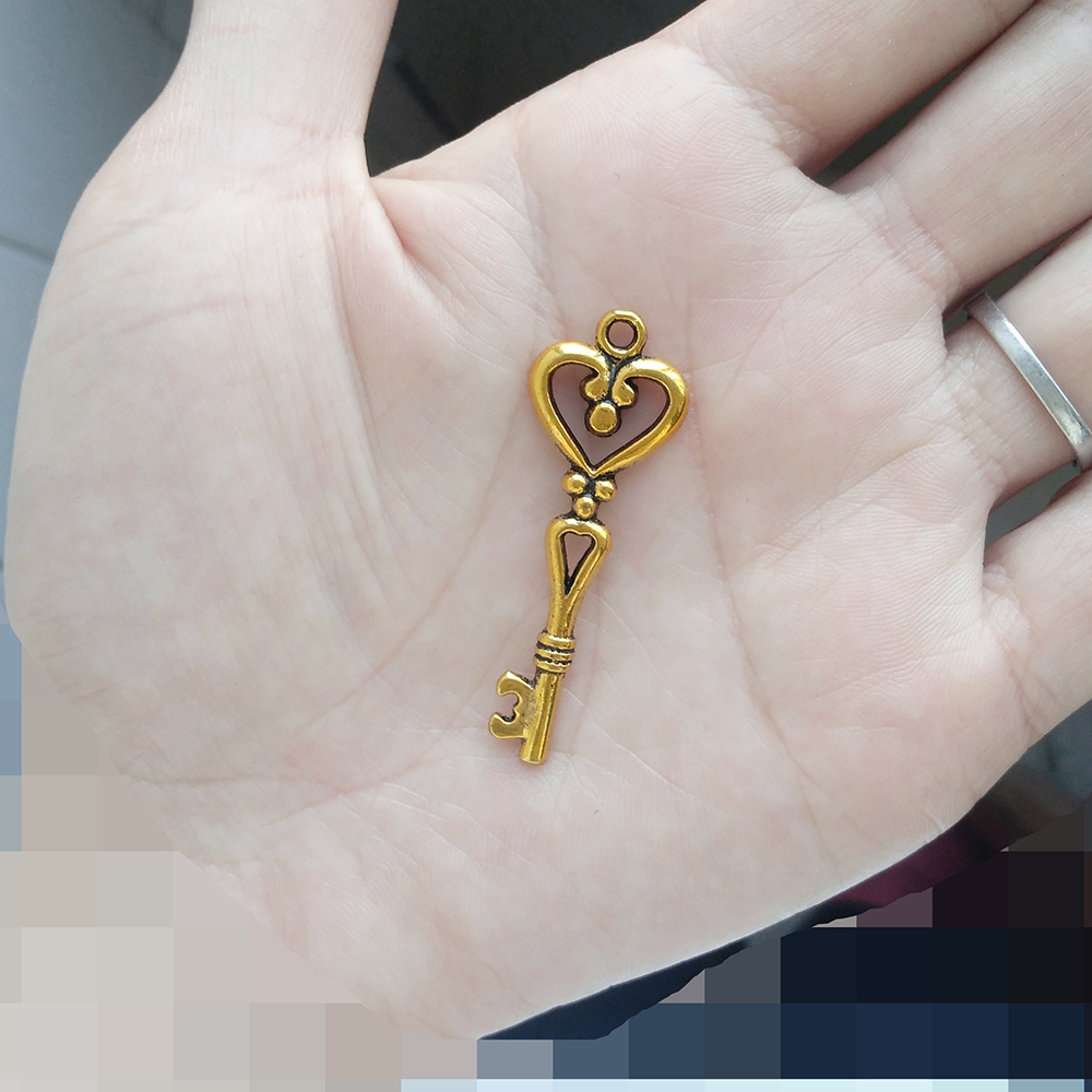 40 adet Altın Tuşlar Charms Ko - Women'S Accessories Manufacturers incelemesi ve fiyatı